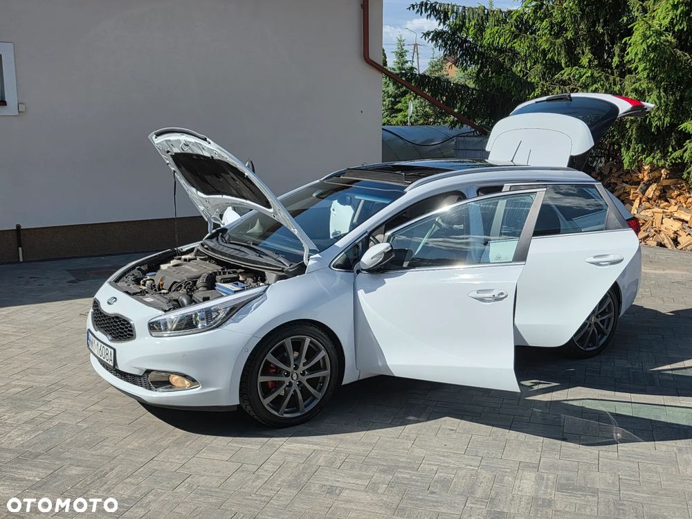 Kia Ceed 1.6 CRDi 128 Platinum Edition - 3