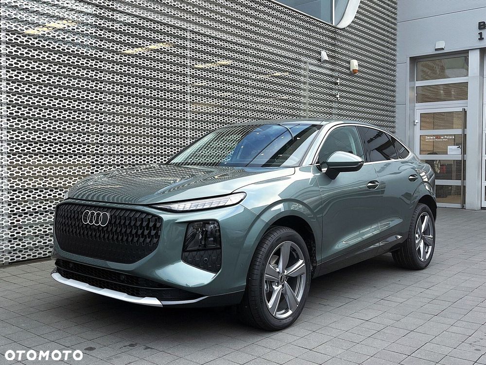 Audi Q3 Sportback - 9