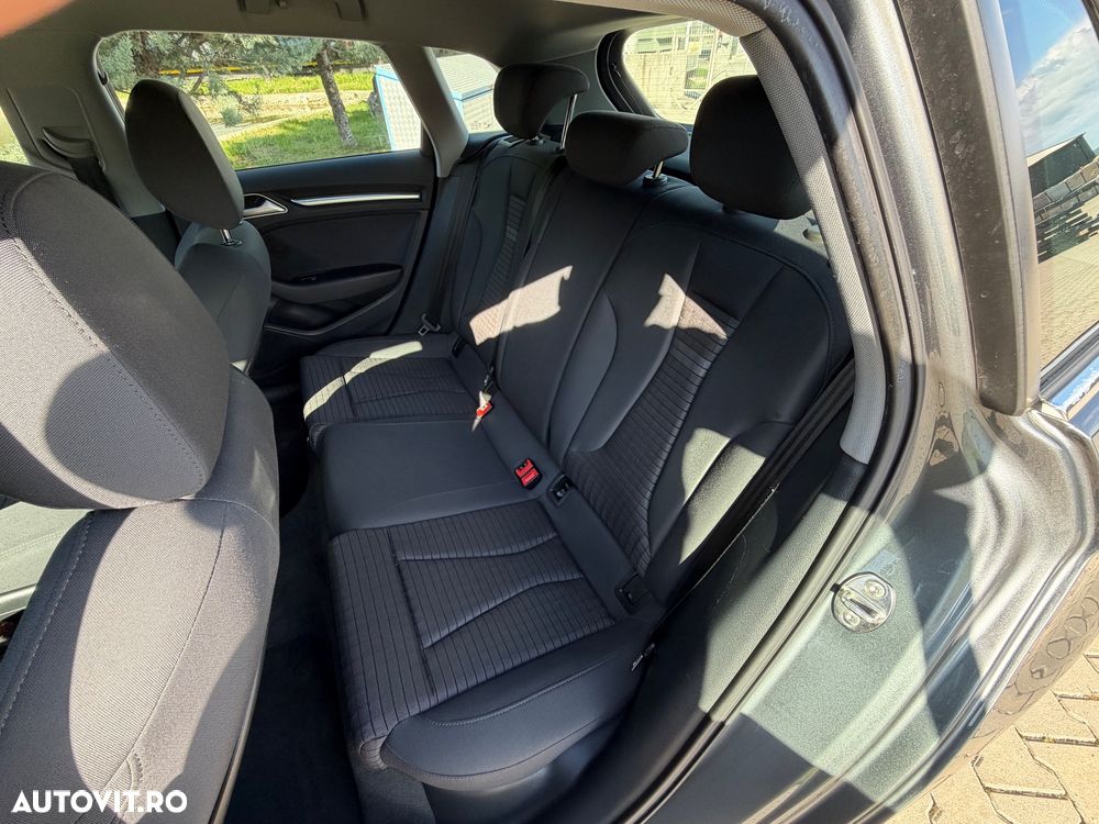 Audi A3 2.0 TDI S tronic Sport - 6