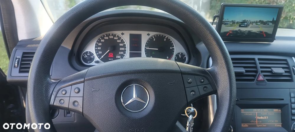 Mercedes-Benz Klasa B - 21