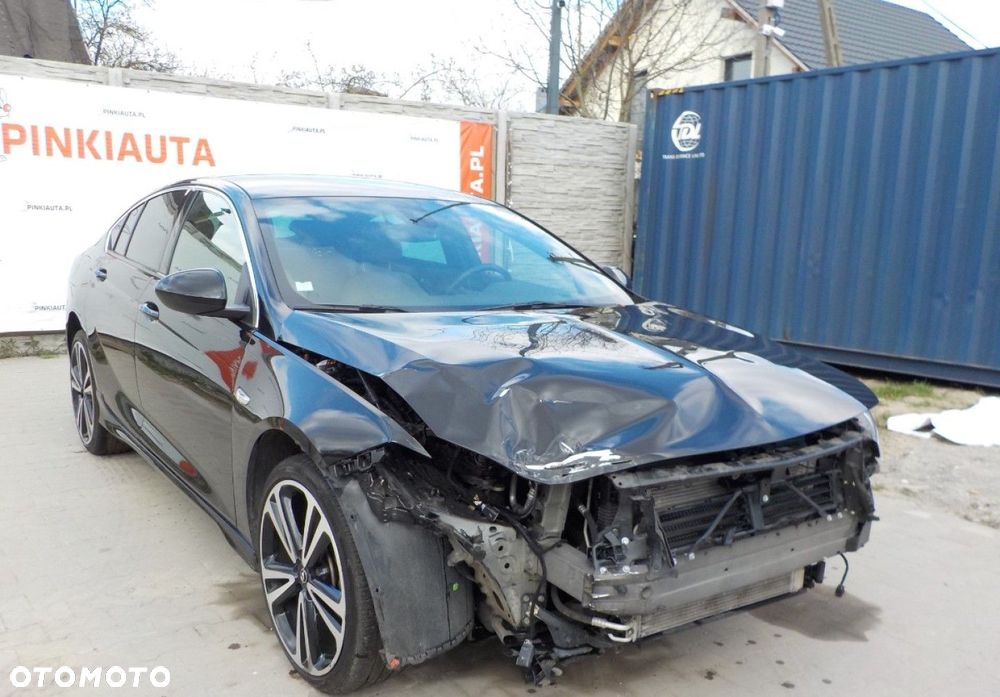 Opel Insignia - 1
