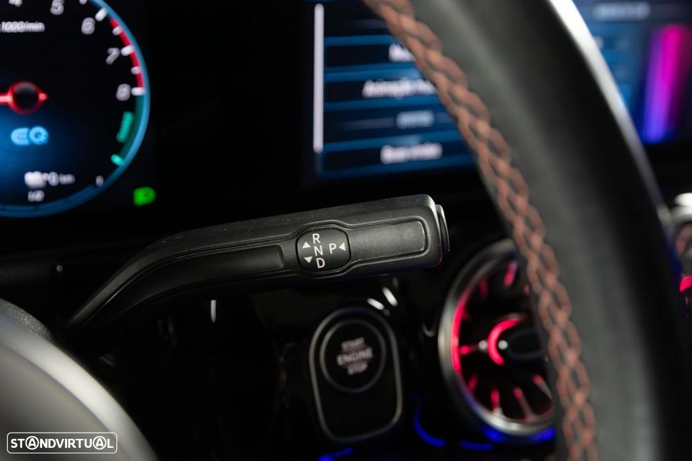 Mercedes-Benz GLA 250 e 8G-DCT AMG Line - 40