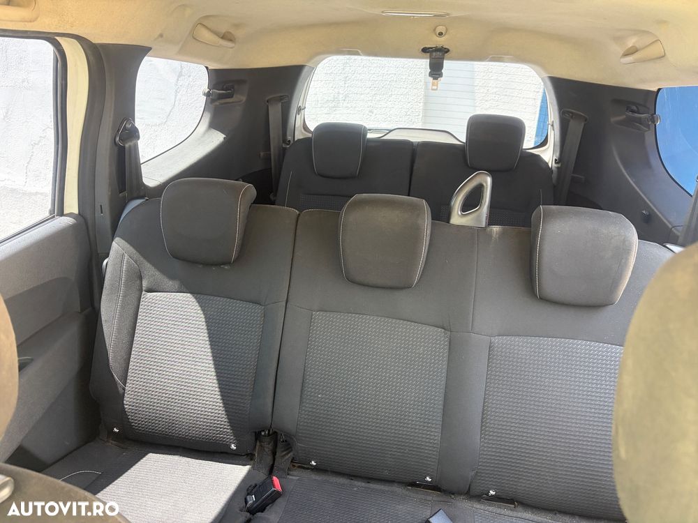Dacia Lodgy 1.5 dCi 90 CP Ambiance - 6