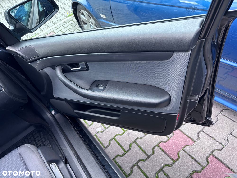 Audi A4 Avant - 10