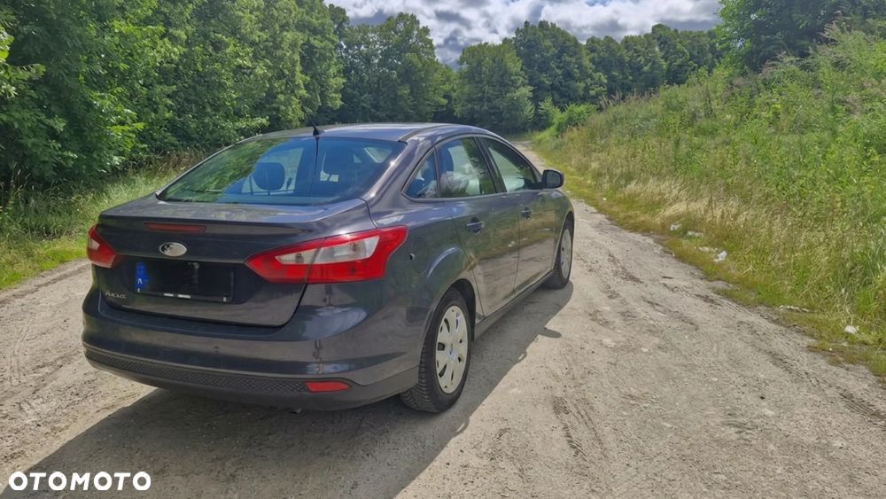 Ford Focus 1.6 Ambiente - 5