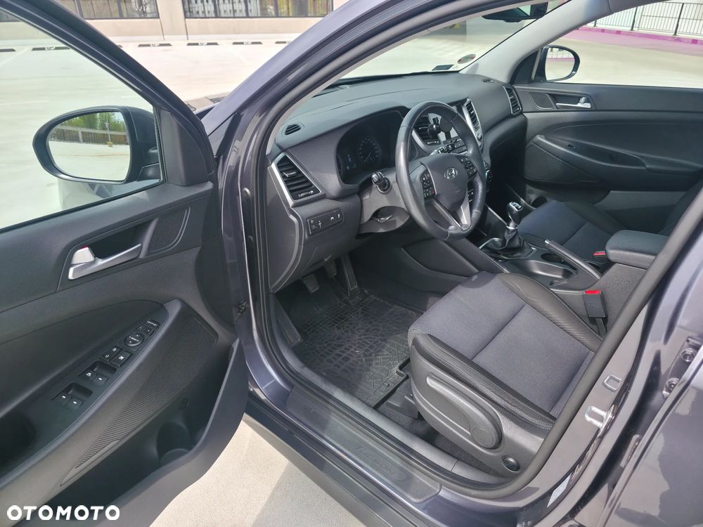 Hyundai Tucson 1.6 GDI BlueDrive Comfort 2WD - 22