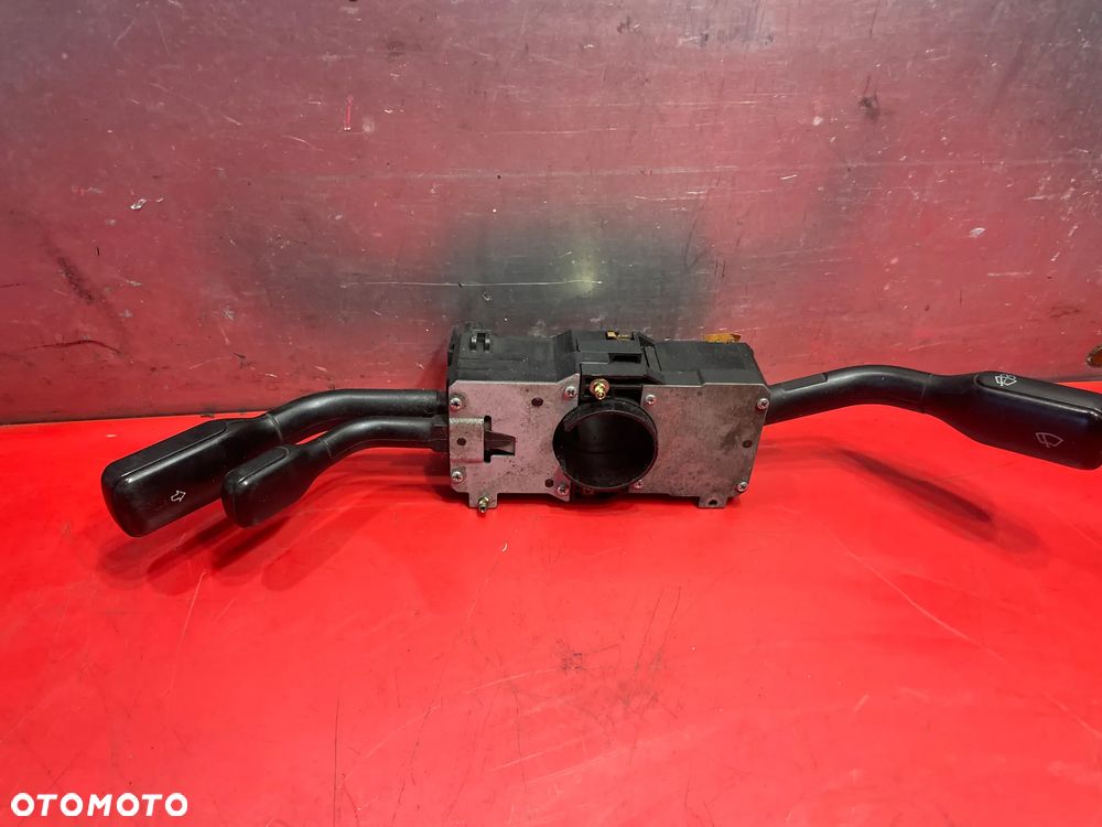 MANETKA PRZEŁĄCZNIK ZESPOLONY AUDI 80 B4 4A0953503 - 2