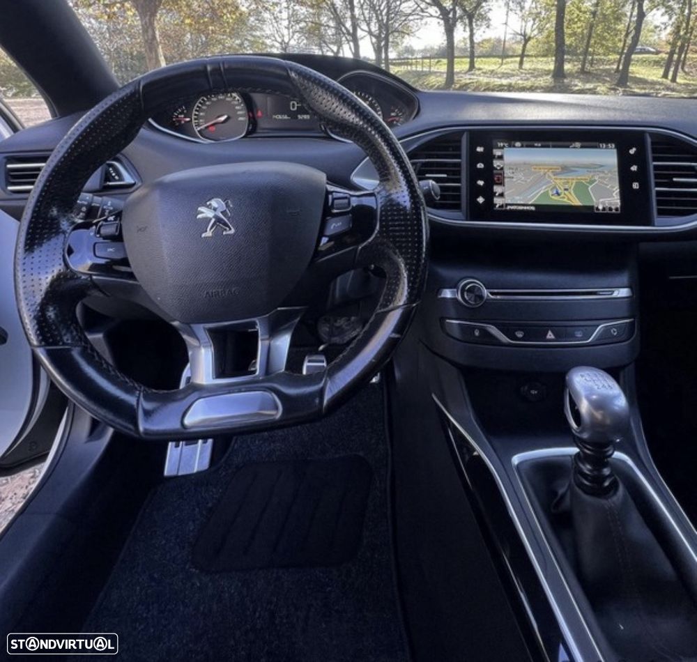 Peugeot 308 1.6 BlueHDi GT Line - 4