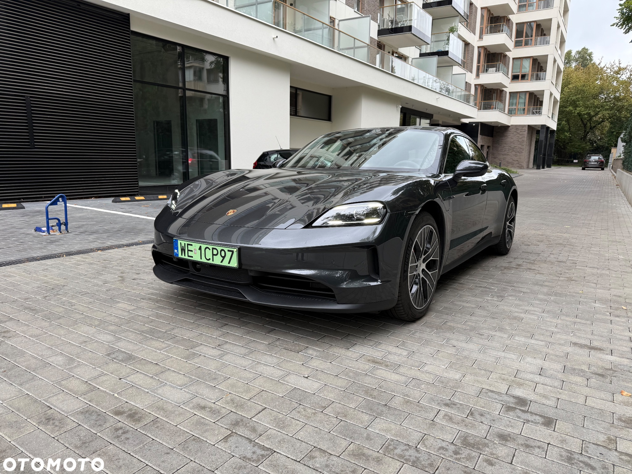 Porsche Taycan - 3