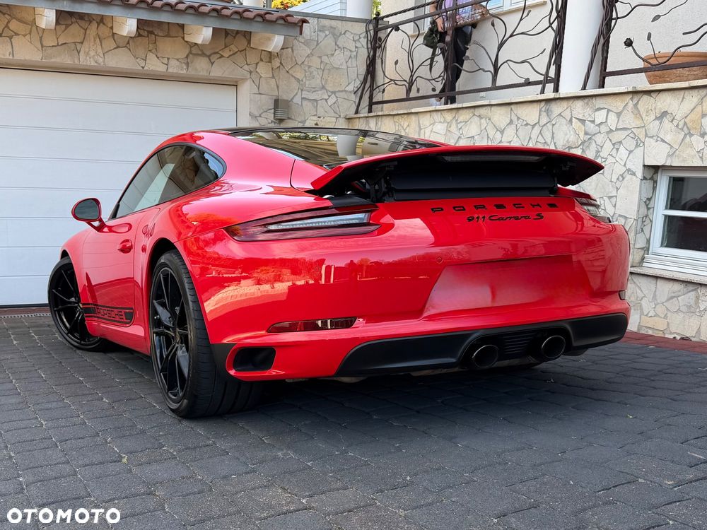 Porsche 911 Carrera S PDK - 9