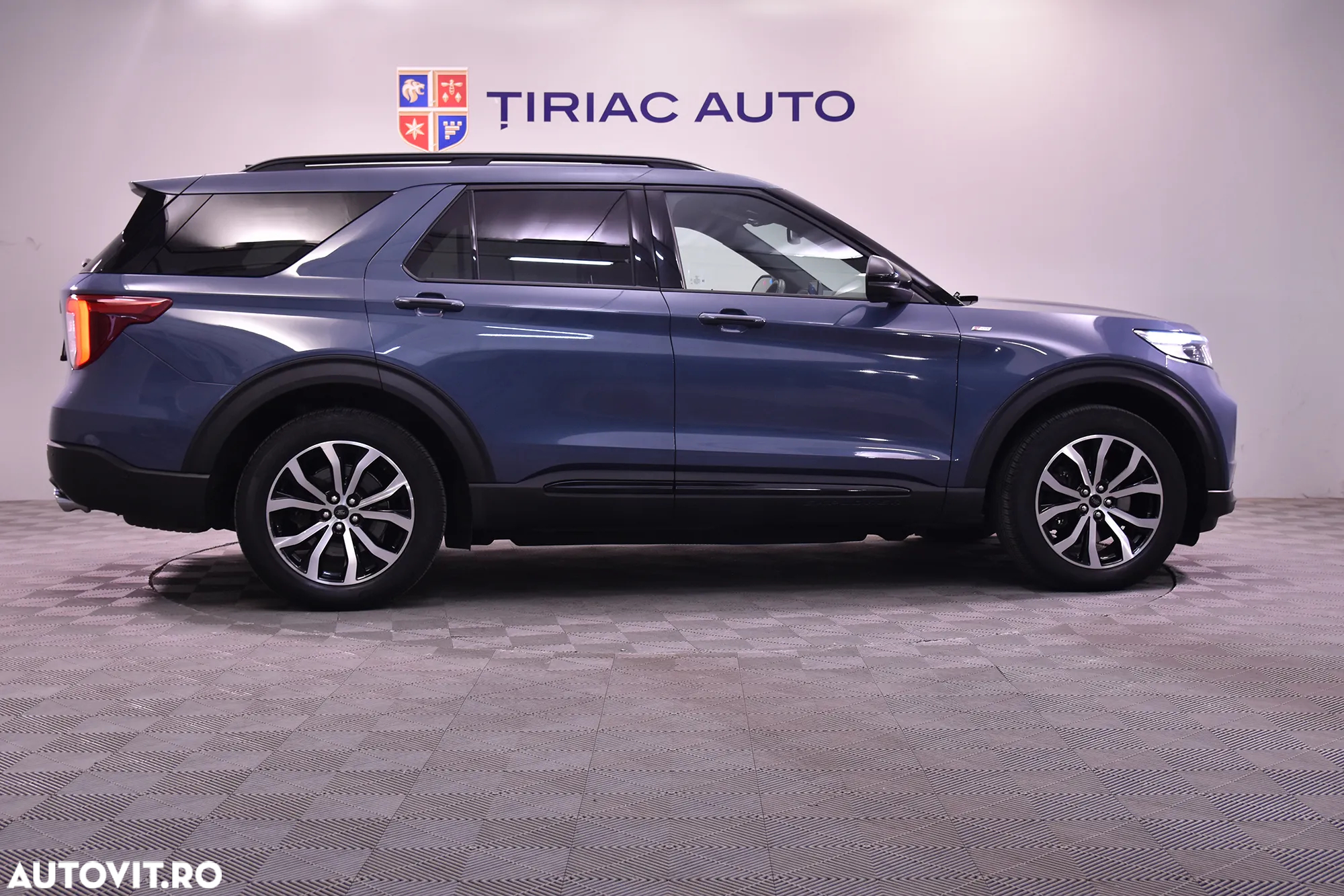 Ford Explorer 3.0 PHEV ST-Line - 6