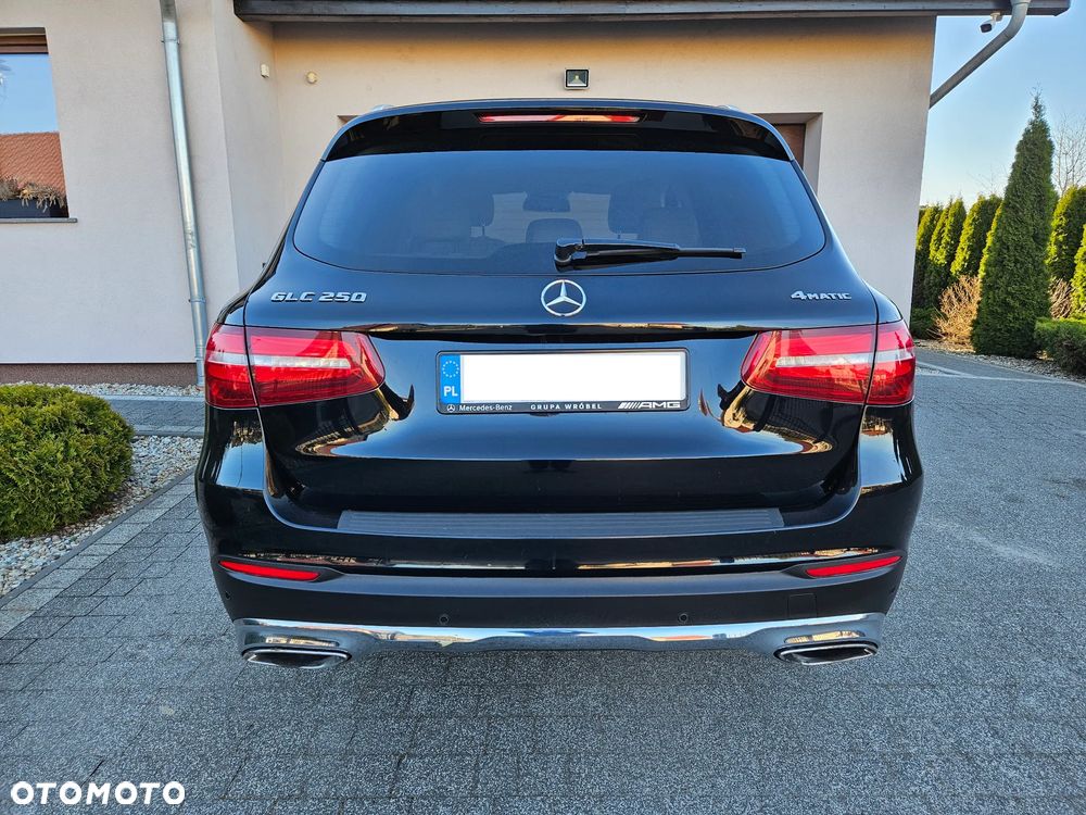 Mercedes-Benz GLC - 6