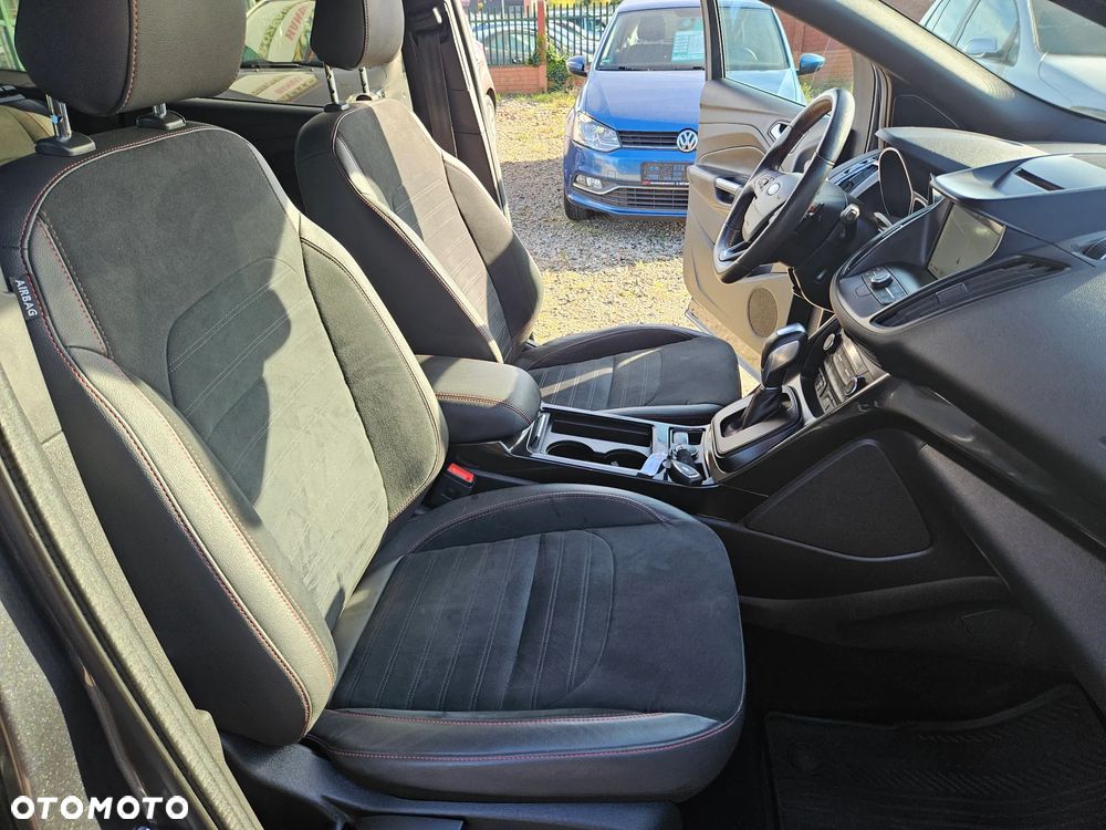 Ford Kuga 1.5 EcoBoost 2x4 ST-Line - 22
