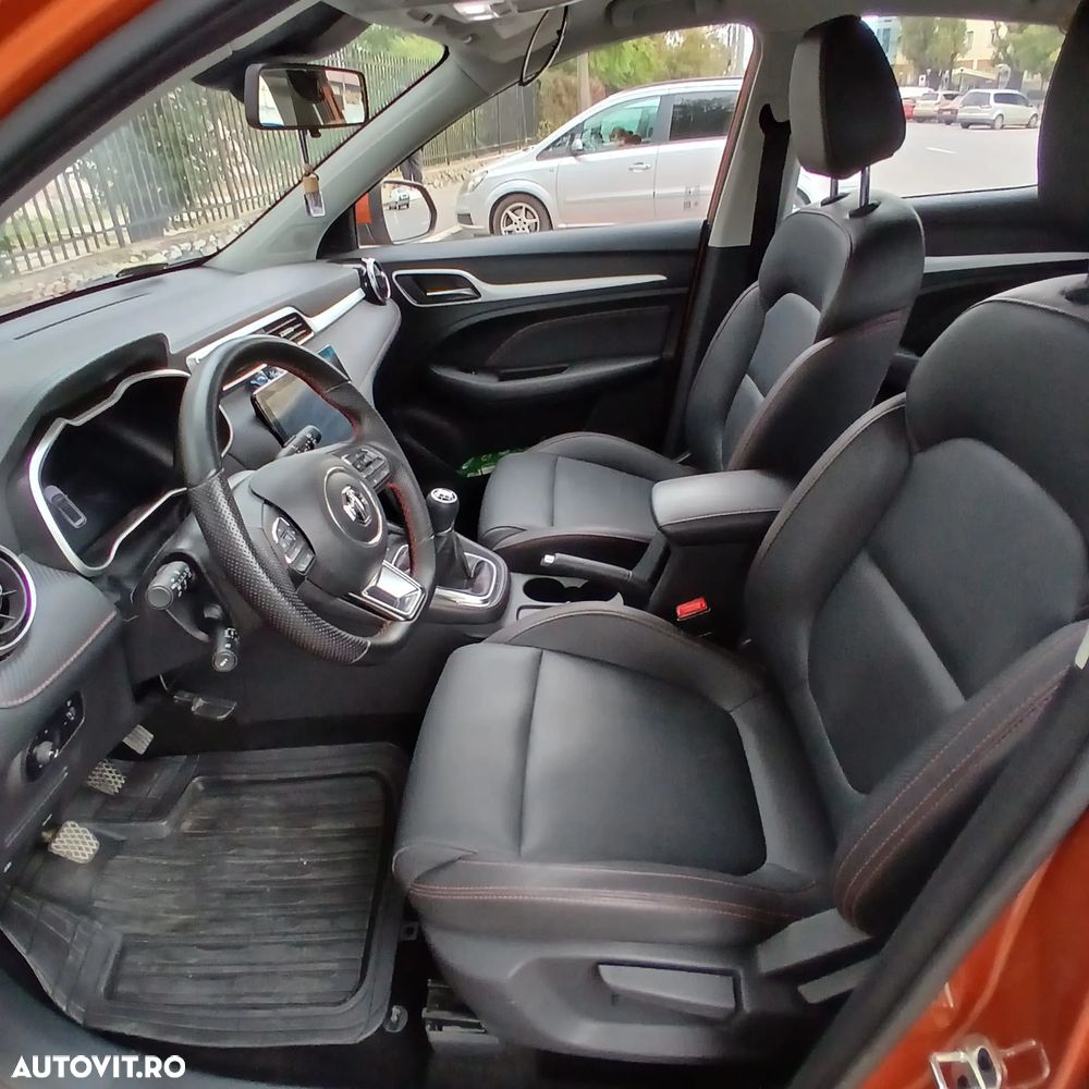 MG ZS - 7
