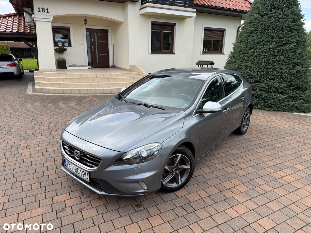 Volvo V40 D2 Drive-E R-Design Momentum - 29