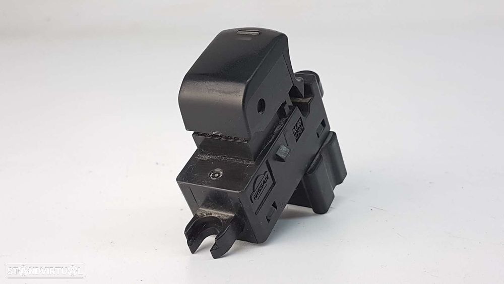 COMANDO DO ELEVADOR FRENTE DIREITO NISSAN PATHFINDER (R51) 2.5 DCI XE - 1