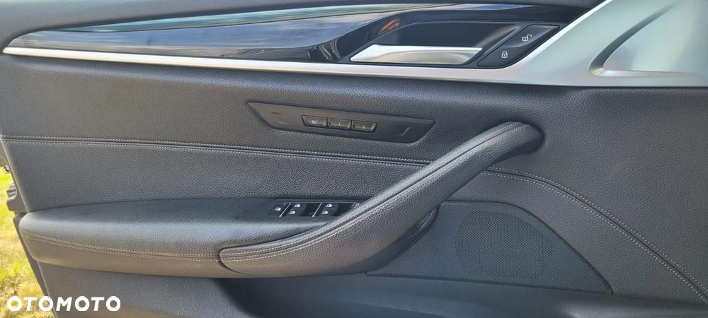 BMW Seria 5 520i GPF Luxury Line - 16