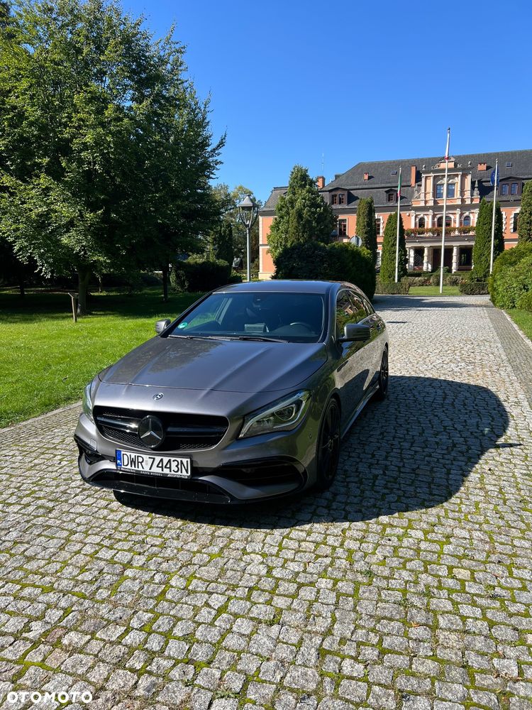 Mercedes-Benz CLA 180 7G-DCT AMG Line - 2