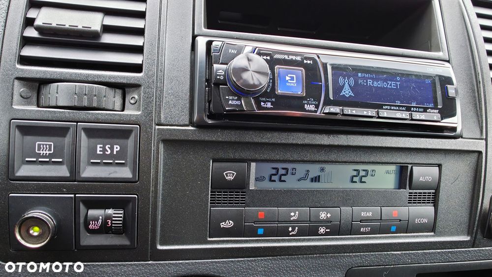 Volkswagen Caravelle - 2