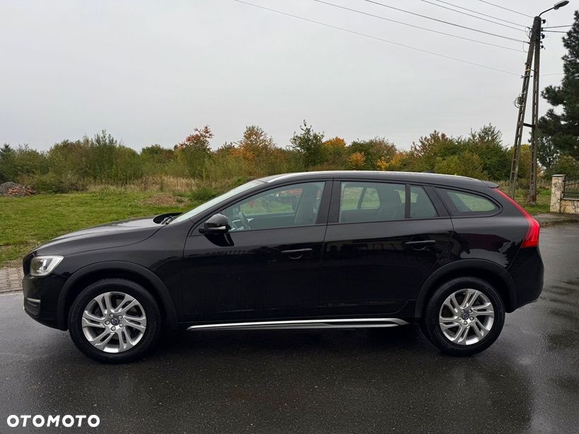 Volvo V60 Cross Country D3 Geartronic Momentum - 3