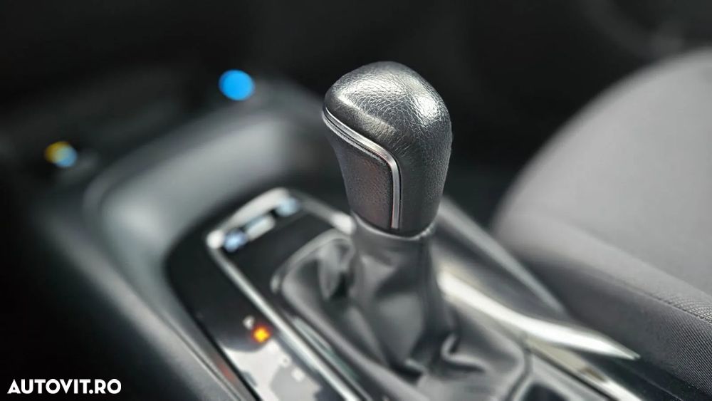 Toyota Corolla Sedan 1.8 HSD Dynamic - 22