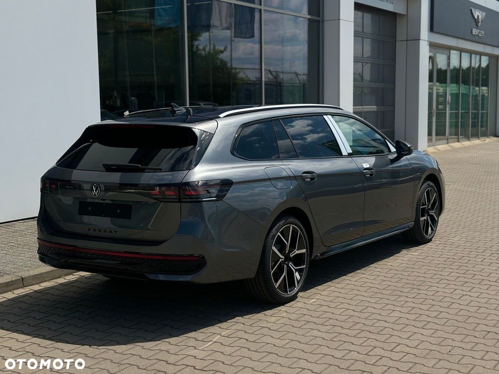 Volkswagen Passat - 8
