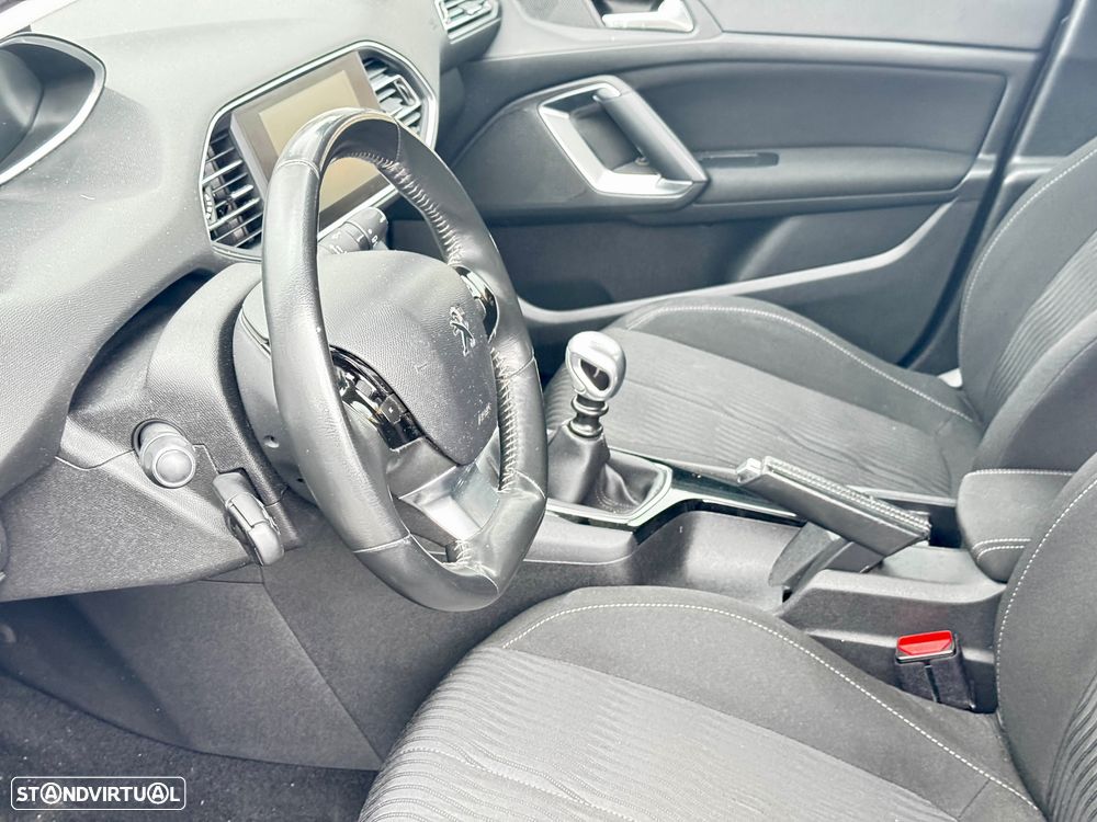 Peugeot 308 SW BlueHDi 120 Stop & Start Allure - 11