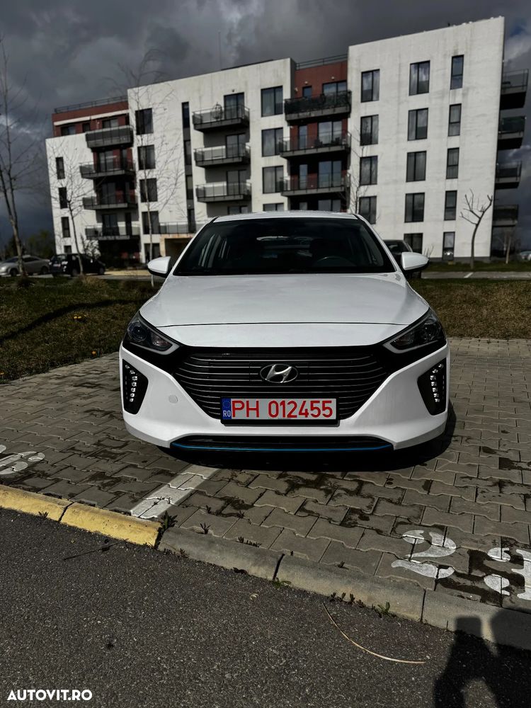 Hyundai IONIQ 1.6 GDI Premium - 1