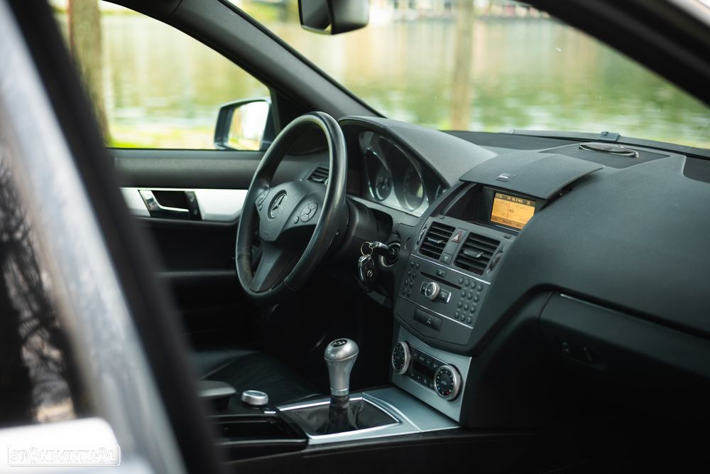 Mercedes-Benz C 220 CDI Avantgarde BlueEfficiency - 28