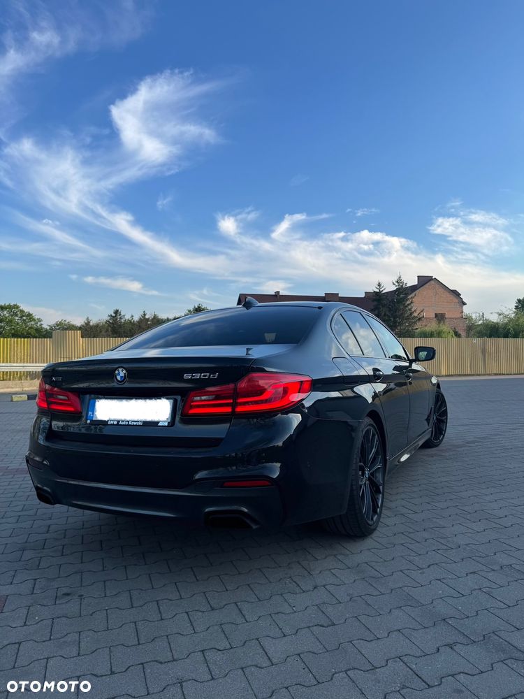 BMW Seria 5 530d xDrive - 7
