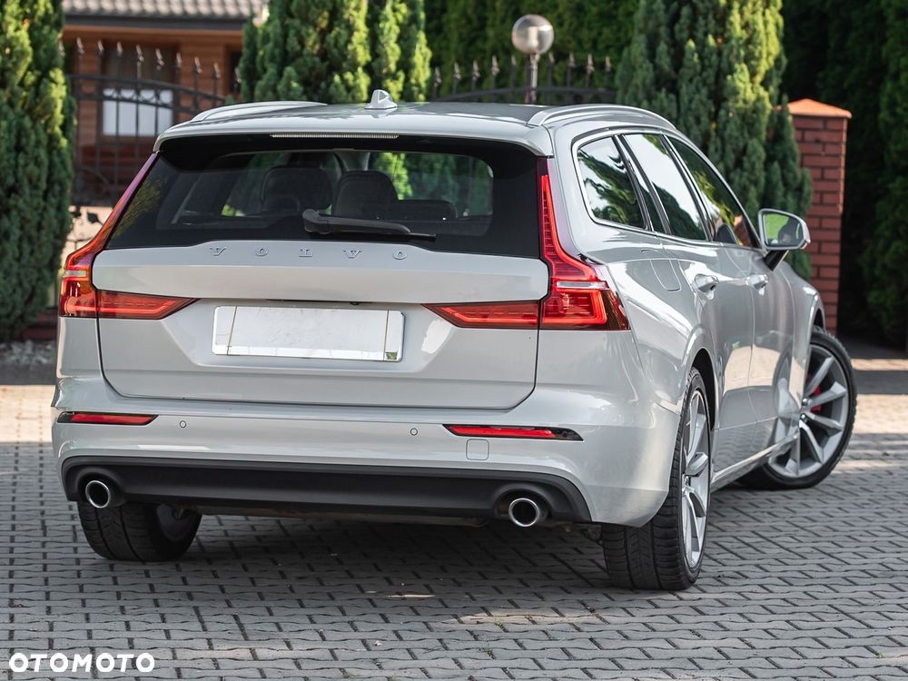 Volvo V60 D4 AWD Geartronic Momentum - 13