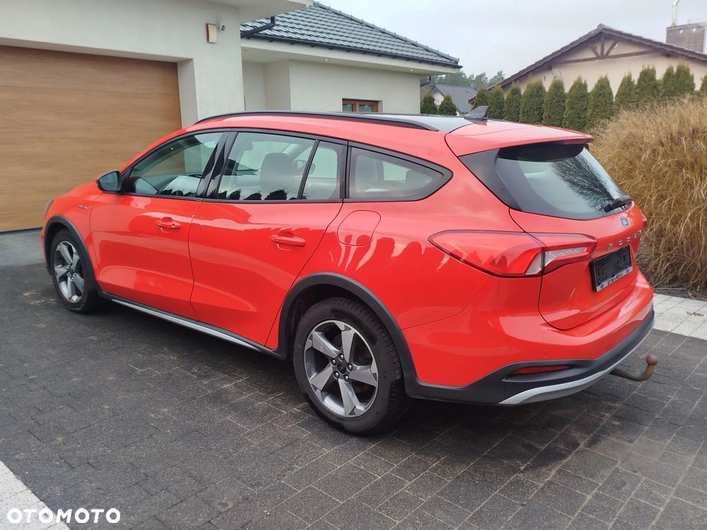 Ford Focus 1.0 EcoBoost Hybrid ACTIVE - 4