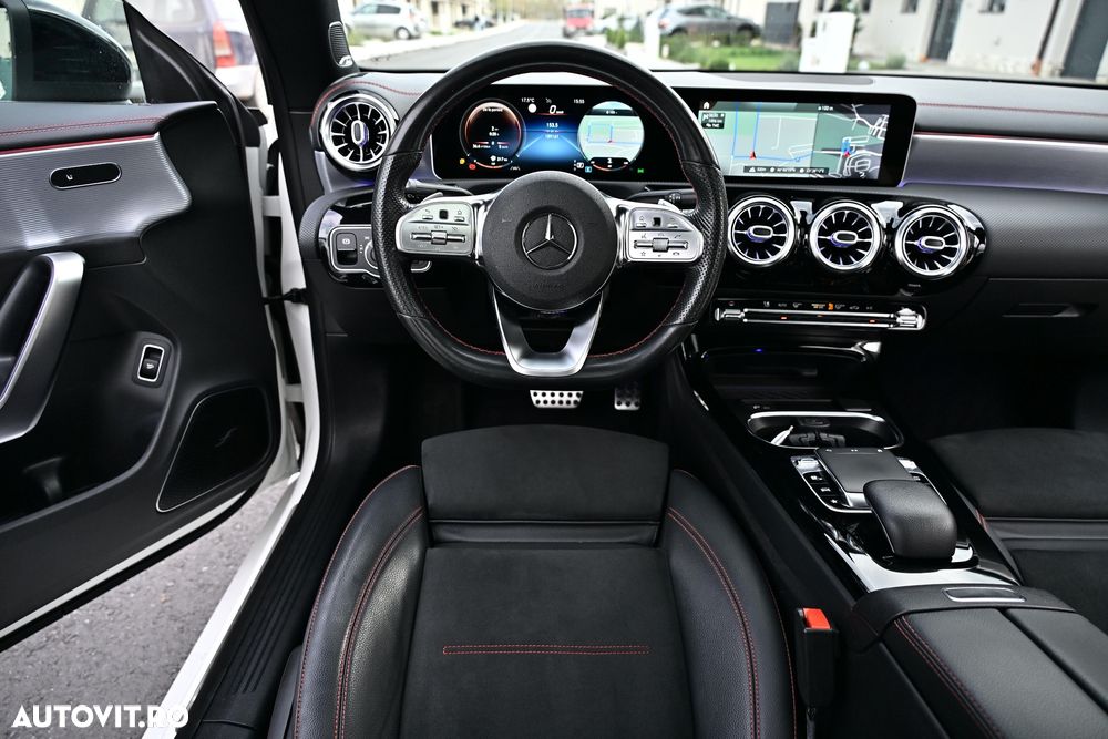 Mercedes-Benz CLA 250 7G-DCT AMG Line - 13