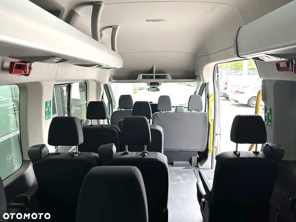 Ford Transit L2H3 Limited - 16