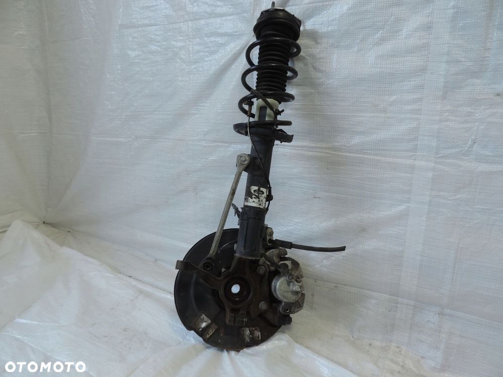 ZWROTNICA MCPHERSON LEWY PRZÓD FORD ECOSPORT MK2 1,0 - 6