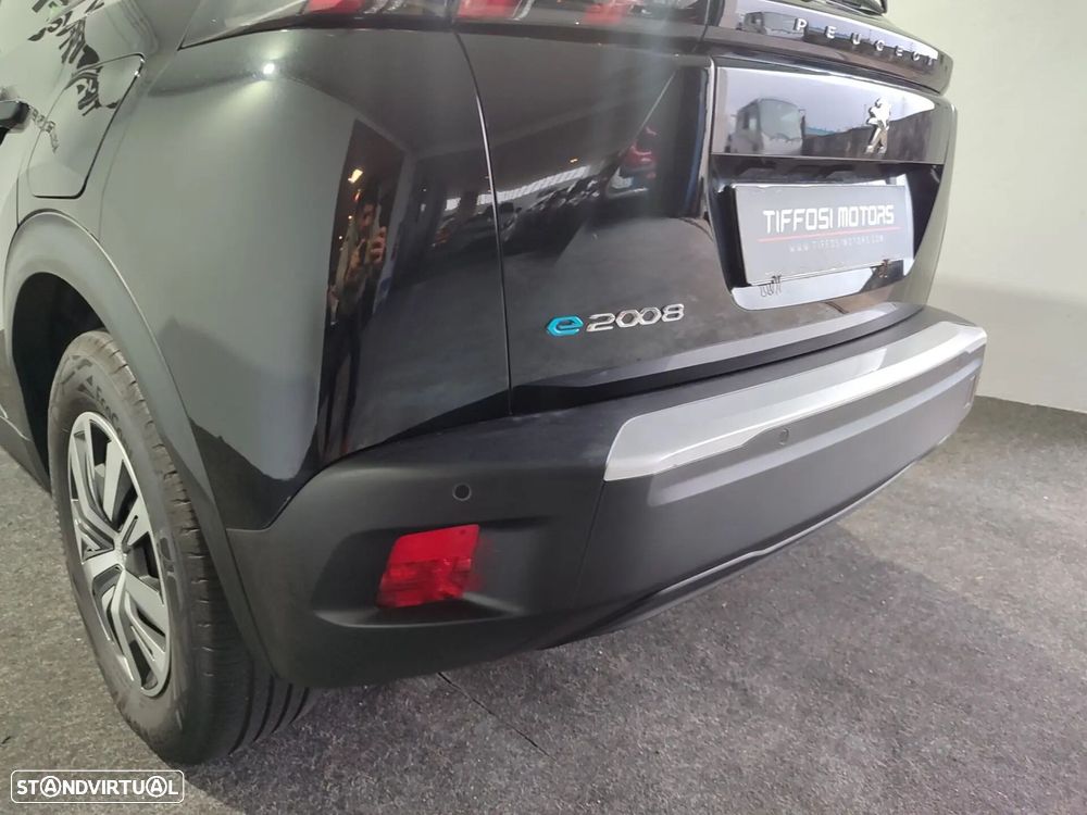Peugeot e-2008 50 kWh Active Pack - 10