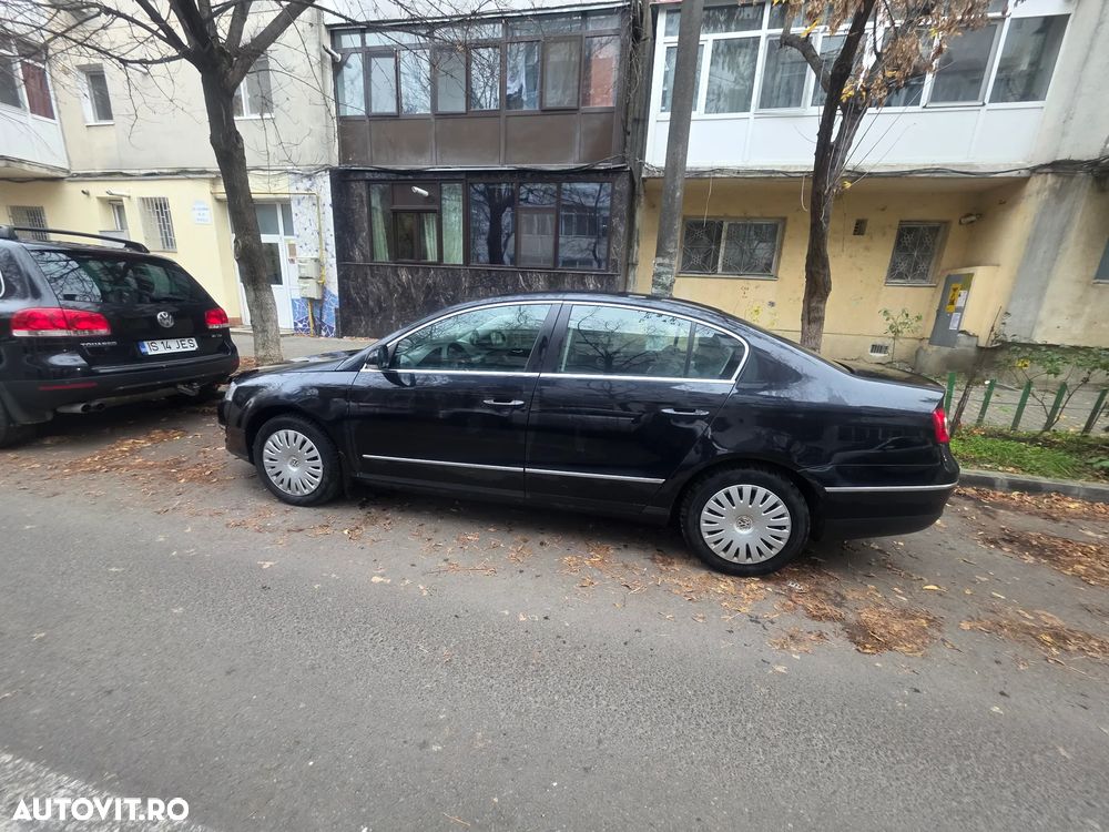 Volkswagen Passat Variant 1.6 TDI DPF BlueMotion Technology Highline - 3