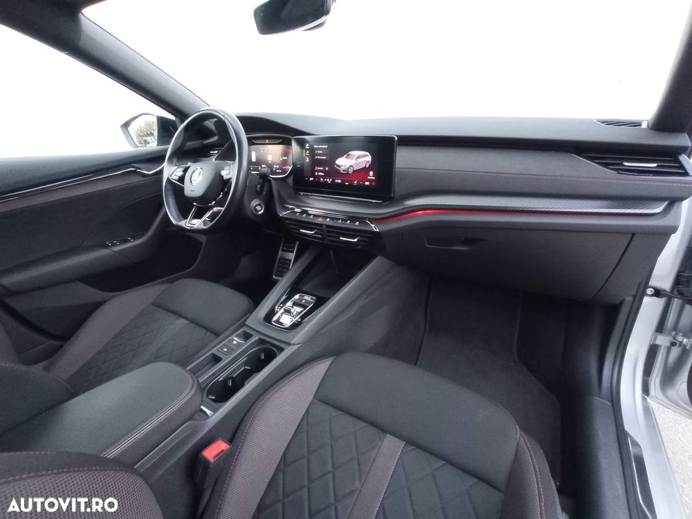 Skoda Octavia Combi RS 2.0 TDI DSG 4X4 - 23