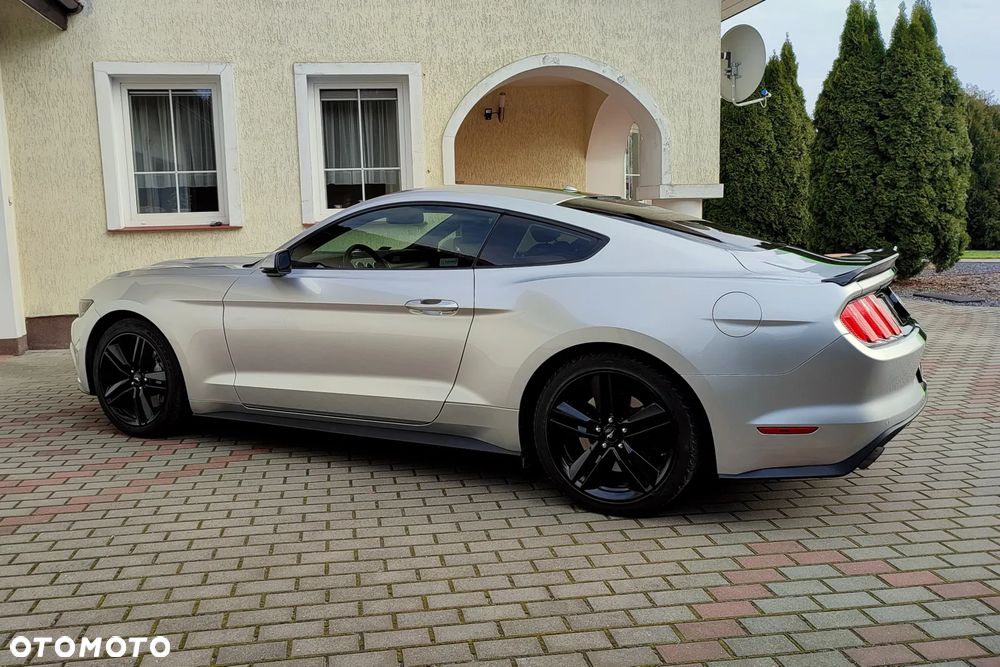 Ford Mustang 2.3 Eco Boost - 18