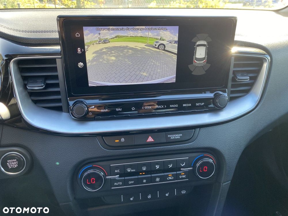 Kia XCeed - 24