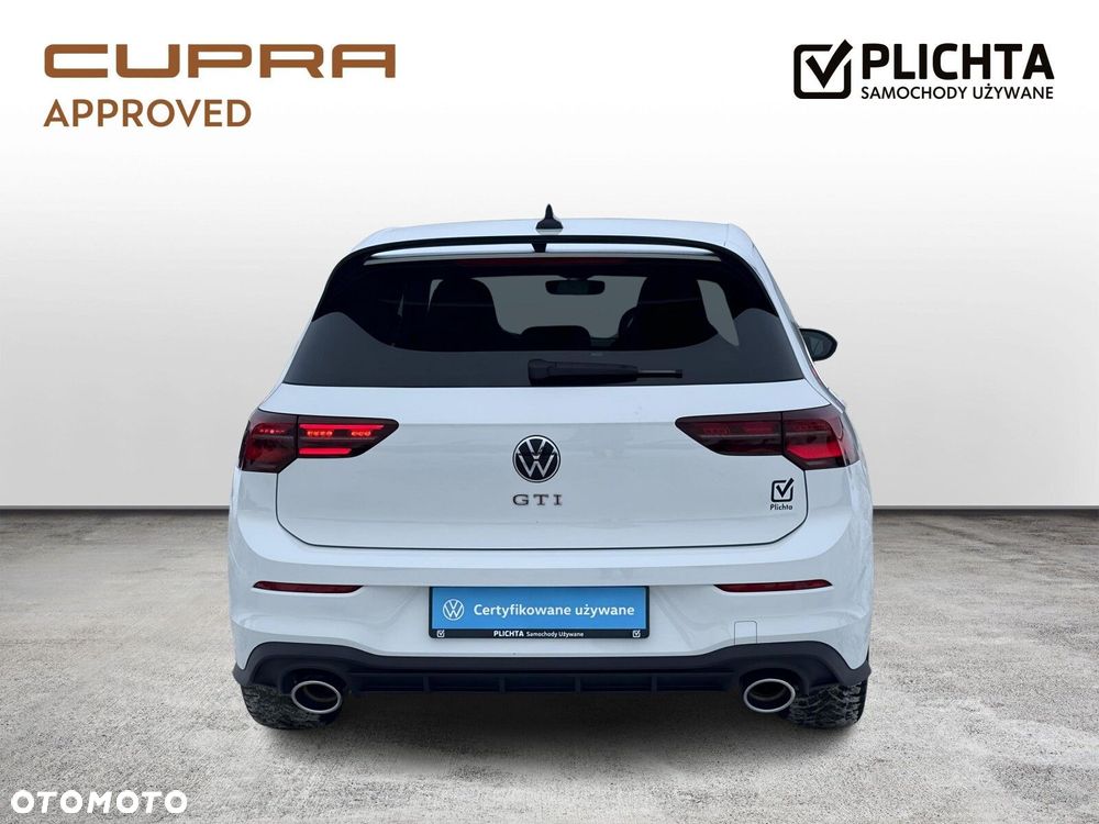 Volkswagen Golf - 5