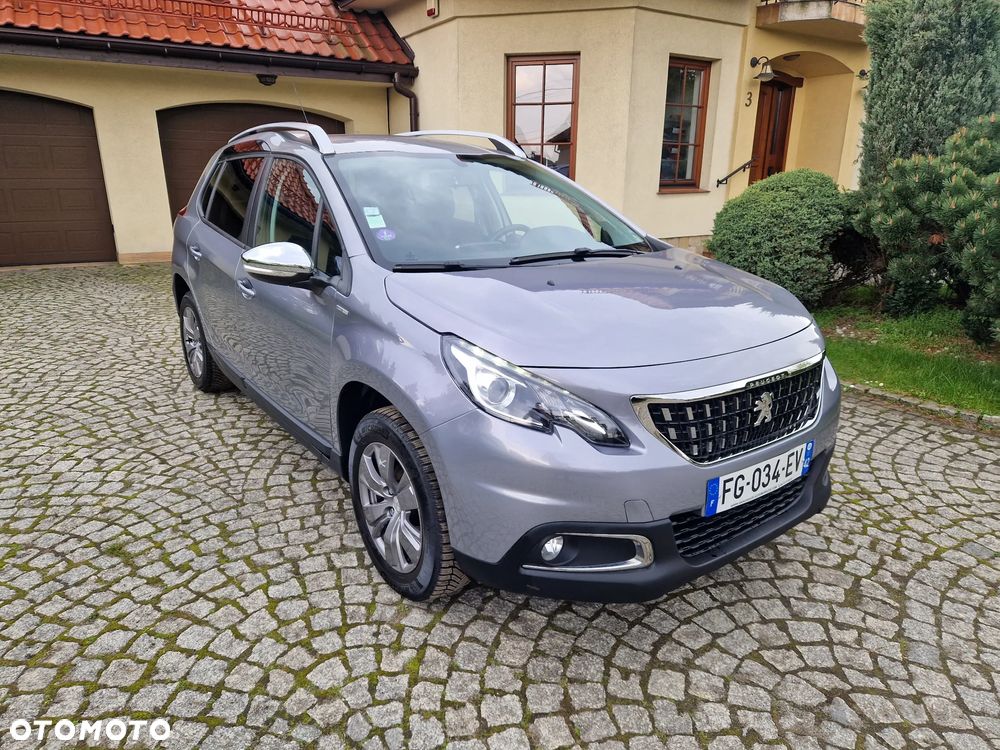 Peugeot 2008 1.2 Pure Tech Style - 6
