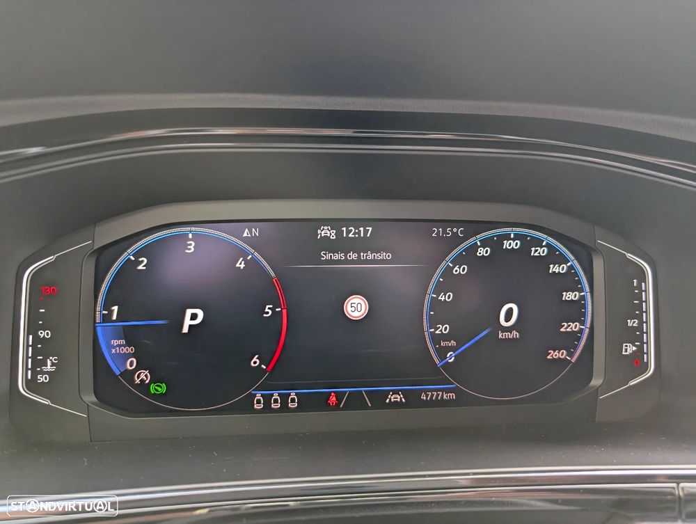 VW T-Roc 2.0 TDI R-Line DSG - 18