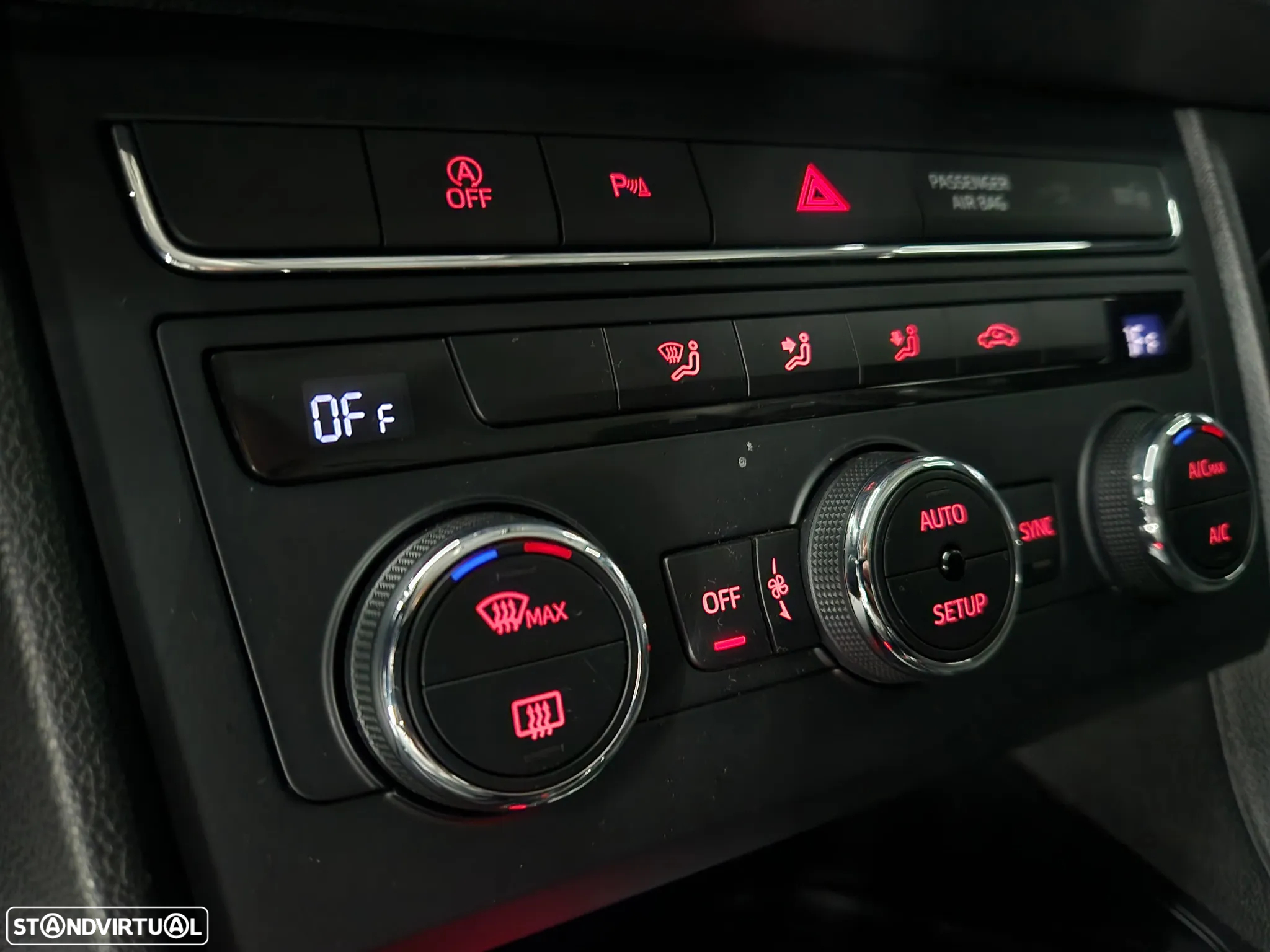 SEAT Leon ST 1.6 TDI Style S/S - 9