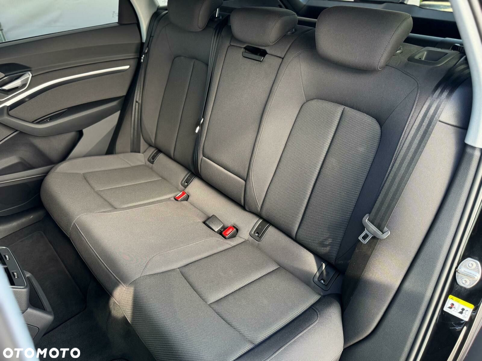 Audi e-tron - 25