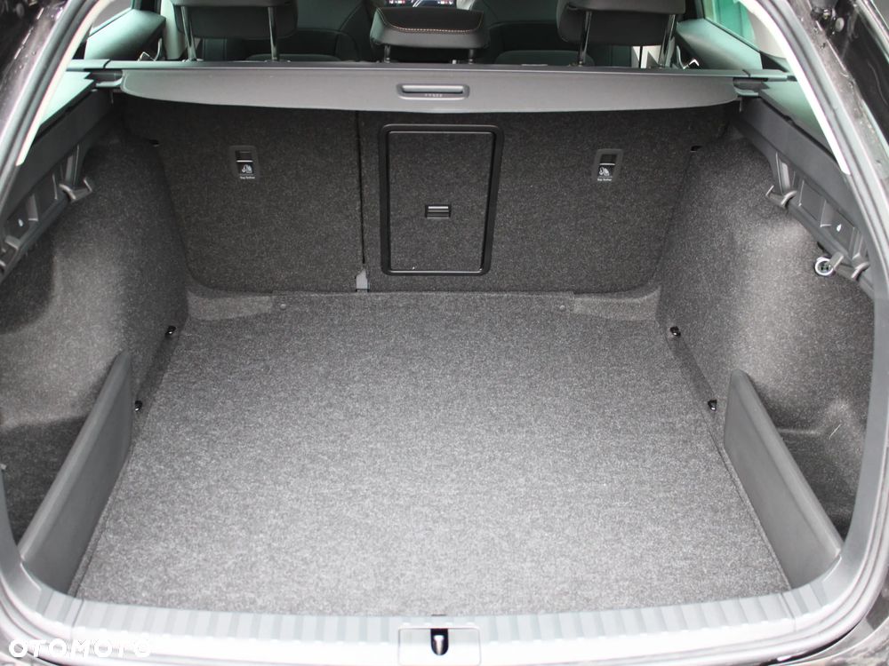 Skoda Octavia 2.0 TDI Edition 130 Selection DSG - 25