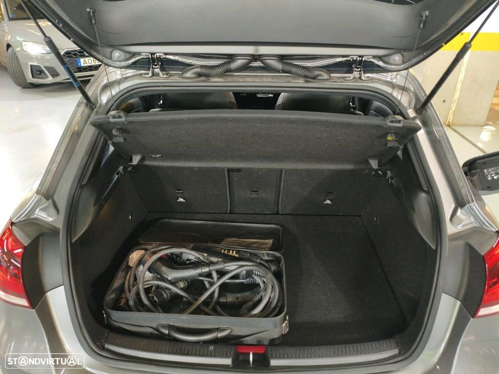 Mercedes-Benz A 250 e Style Plus - 10