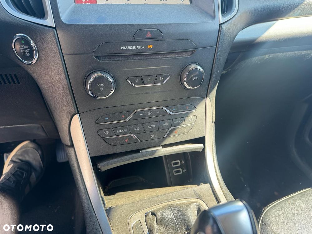 Ford Edge - 14