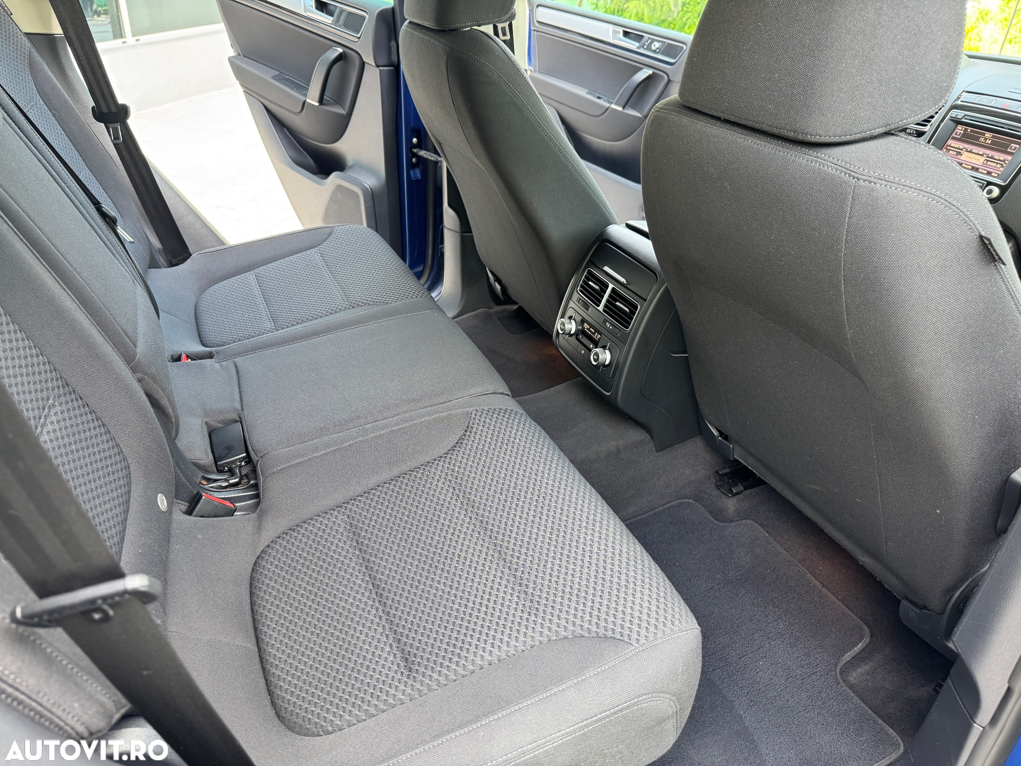 Volkswagen Touareg - 24