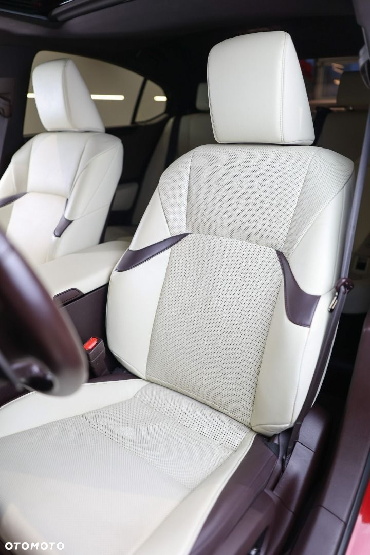 Lexus ES - 8
